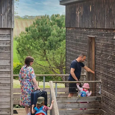 Residence De Tourisme Avec Piscine, Le Domaine De Saint Orens アパートホテル モントレアル