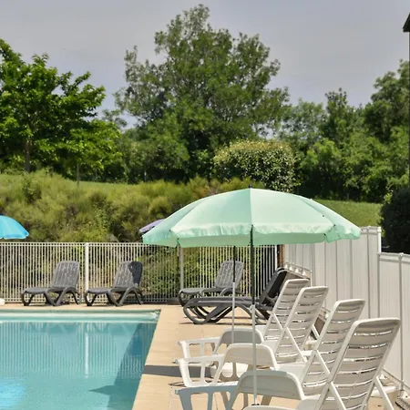 Residence De Tourisme Avec Piscine, Le Domaine De Saint Orens 3*